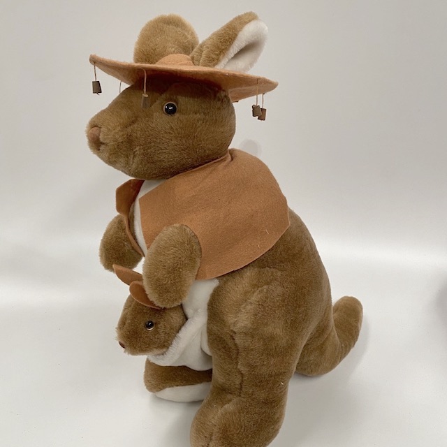 SOFT TOY, Kangaroo w Cork Hat